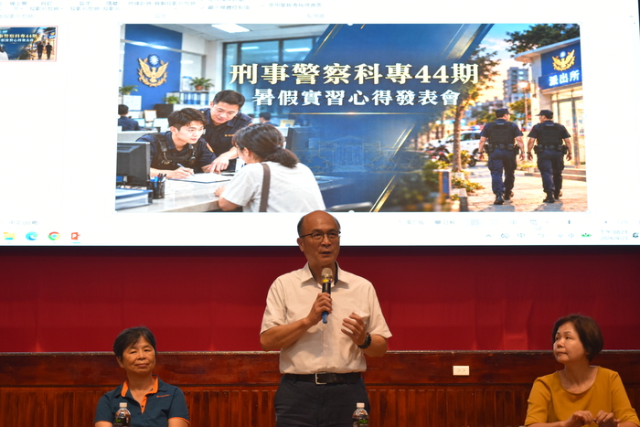 吳主任勉勵同學之像圖片