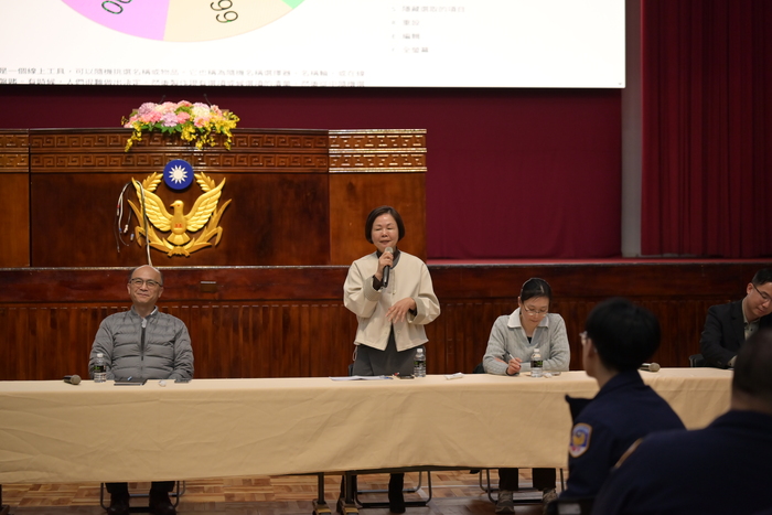 教師們解說之像圖片