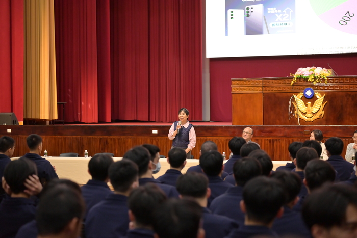 教師們解說之像圖片